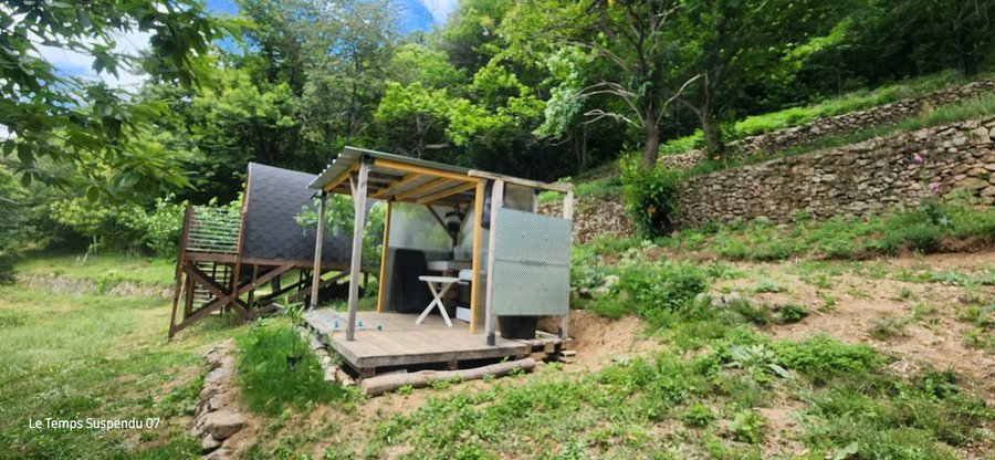 Hébergement AbracadaRoom : POD et sa terrasse - Image 9