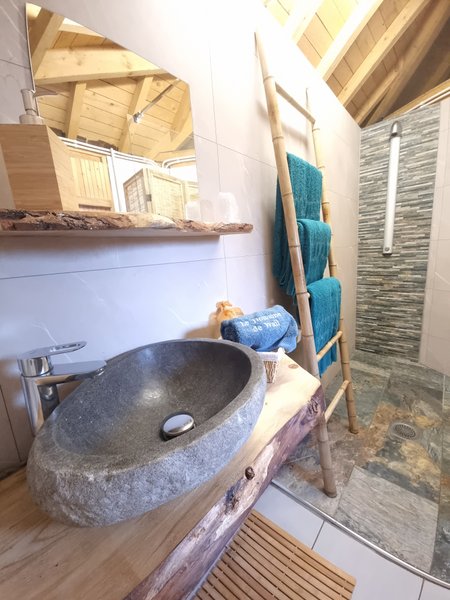 Hébergement AbracadaRoom : La cabane Haut-Perchée & Spa & Sauna - Image 26