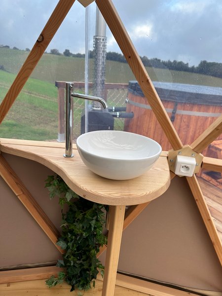 Hébergement AbracadaRoom : La butte et son bain nordique - Image 9