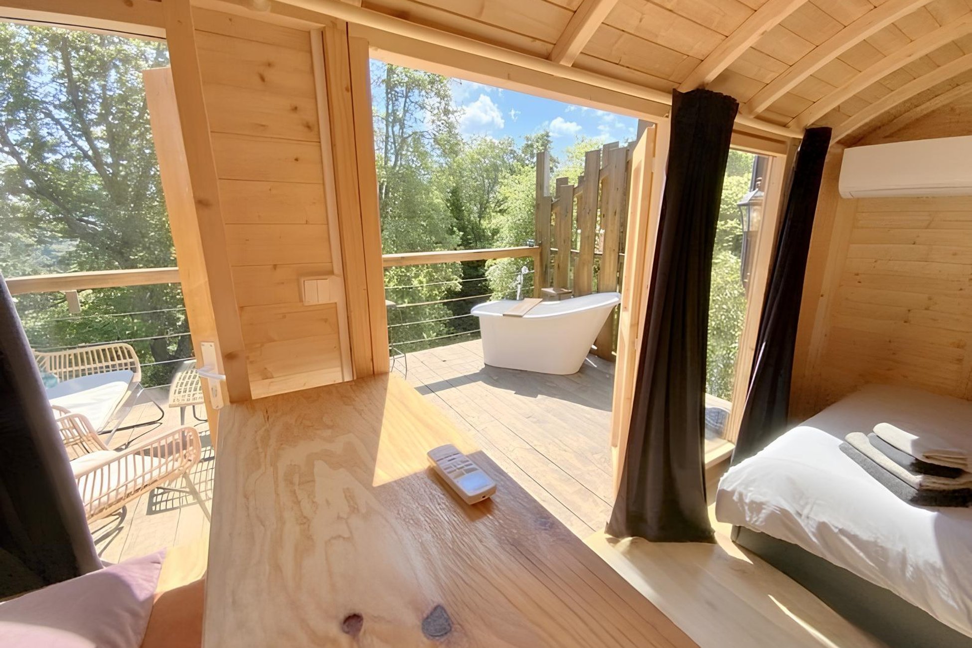 Hébergement UnicStay : Tiny house MURATO avec baignoire extérieure à Murato