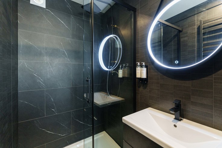 Hébergement AbracadaRoom : Suite flottante Lit King-size Balnéo Sauna - Image 11