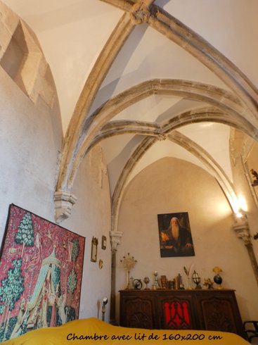 Hébergement AbracadaRoom : Suite des 7 Sorciers, nuit dans une Chapelle d'un Manoir Magique - Image 25