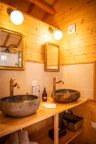 Hébergement AbracadaRoom : La cabane du Domaine des Ecus d'Or - Image 24