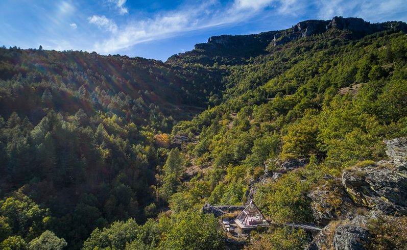 Hébergement AbracadaRoom : La Pyramide de l'Aigle au sommet - Image 1