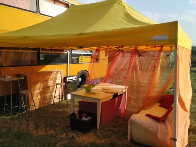 Hébergement AbracadaRoom : Le YeSlowBus en fête - Image 9