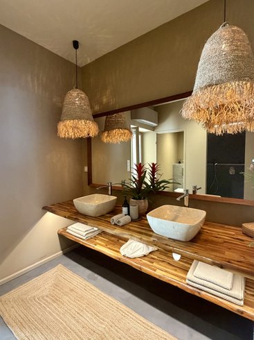 Hébergement AbracadaRoom : Suite Brésilienne de Luxe • Jacuzzi Privé• Cognac - Image 10