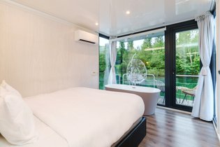 L'Estrées & Balnéo