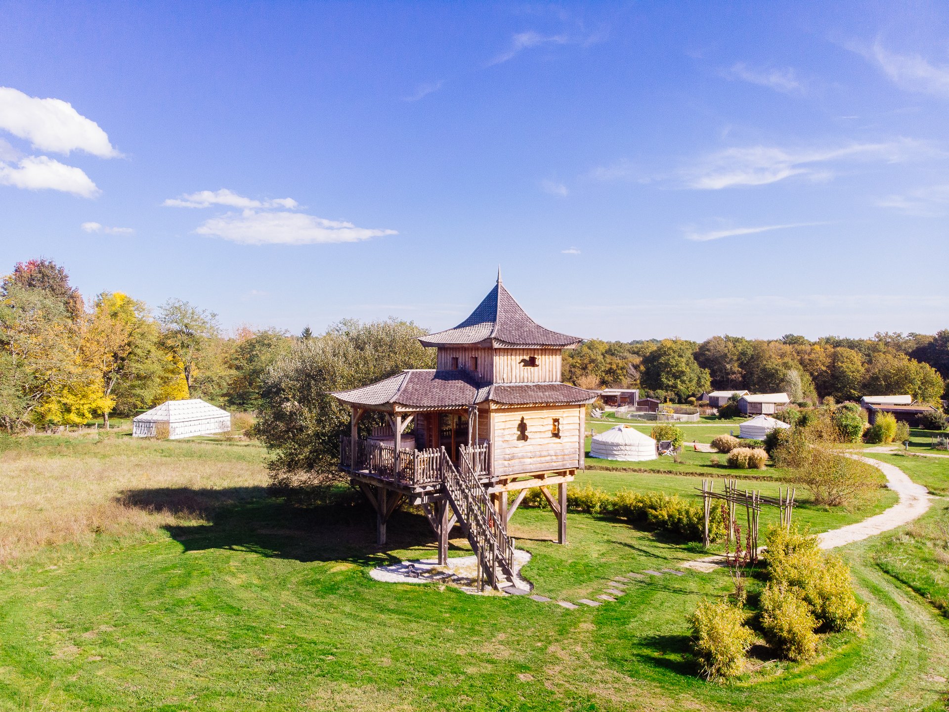 Temple perché avec Spa Emei Shan