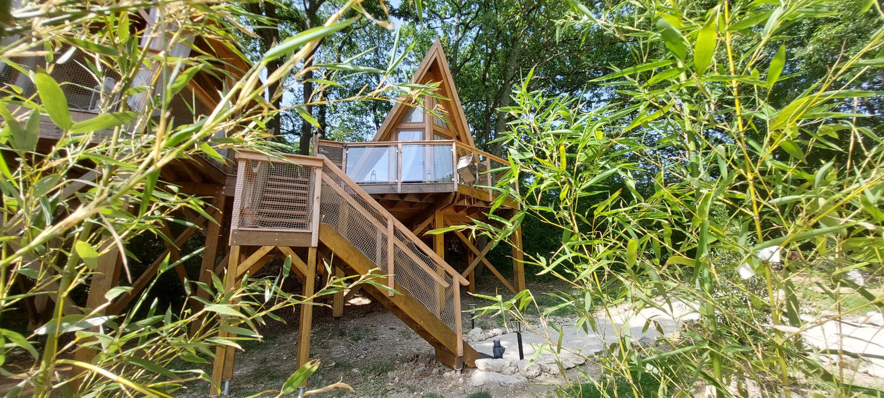 Cabane perchée BLOOMA & Spa à Sarrant (11)