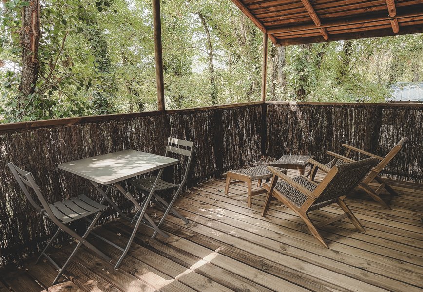 Hébergement AbracadaRoom : Cabane Auròra - Lodge sur pilotis au cœur de la nature, calme & bien-être, réservé aux adultes • linge & ménage inclus • climatisation réversible • kitchenette équipée - Image 6