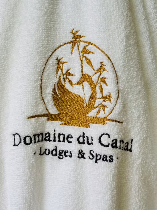 Lodge luxe bain nordique au bord du Canal de Briare à 1h30 de Paris à Montcresson (19)