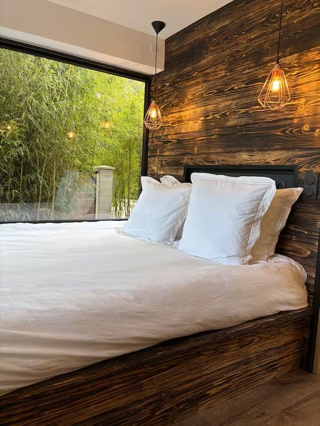 Hébergement AbracadaRoom : Lodge haut de gamme & bain nordique privatif au bord du Canal de Briare à 1h15 de Paris - Image 5