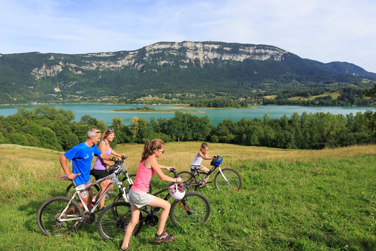 Bulle Texas – Luxe  & SPA – Vue Lac Aiguebelette à Novalaise (70)