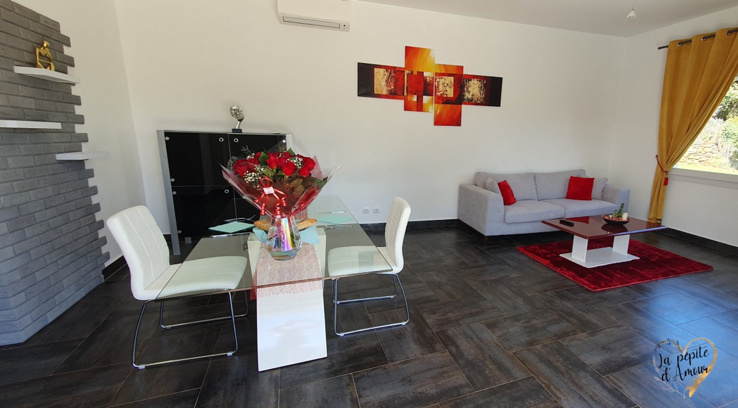 La Pépite d'Amour, villa 5* avec spa privatif, sauna, piscine privée à volonté ! à Ste Anastasie Sur Issole (9)