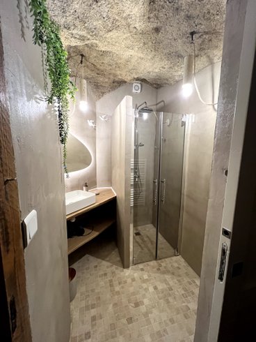 Hébergement AbracadaRoom : Entre Nous - Au Troglo & Spa - Image 26