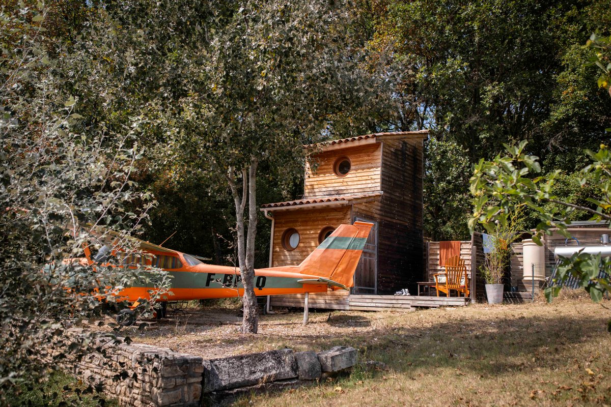 Avion Cessna et sa Tour de Contrôle à Barjac (3)