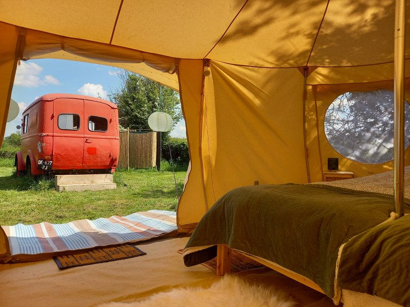 Hébergement AbracadaRoom : Magic bus met glamping tent - Image 11