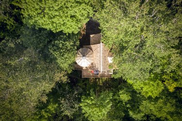 Cabane féérique  Spa - Cigogne noire à Vernois Les Vesvres (1)