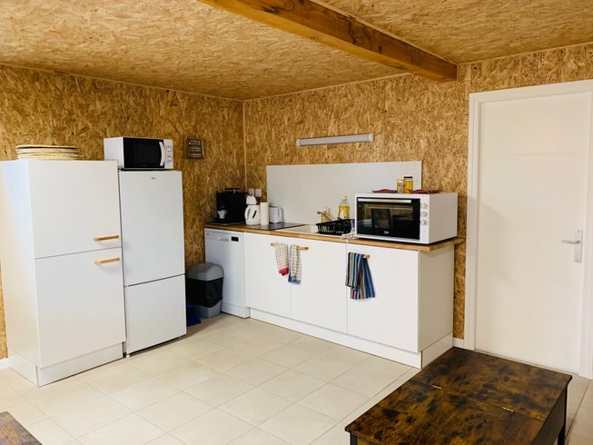 Domaine AbracadaRoom : Bed and Bourgogne - Image 5