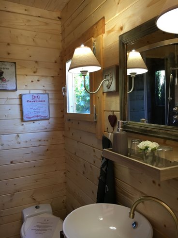Hébergement AbracadaRoom : Cabane Romantique Du Jardin Balnéothérapie - Image 7