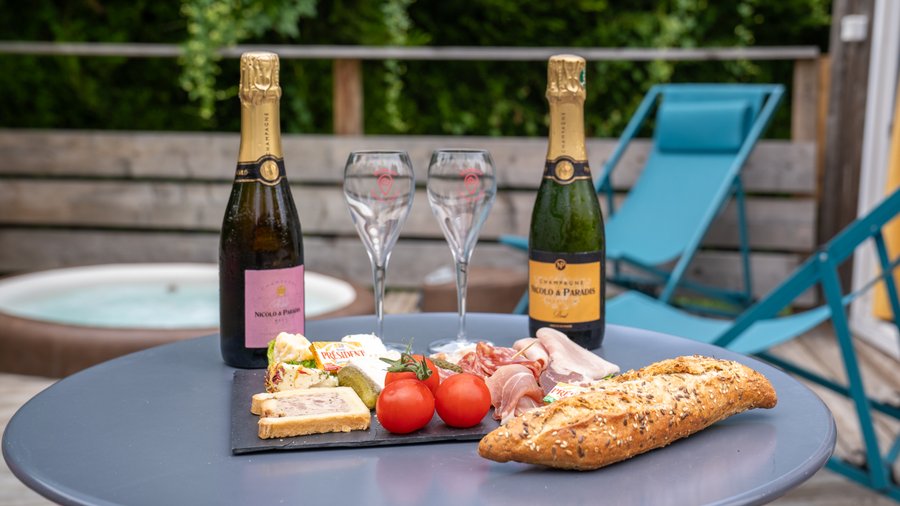 Hébergement AbracadaRoom : Le Carré d’étoiles & SPA - Image 5