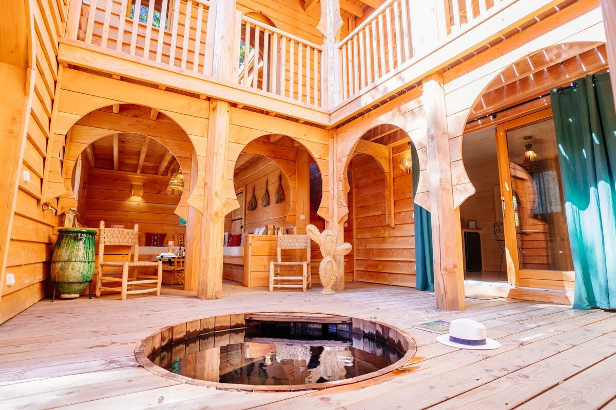 Riad avec spa à Le Nizan (5)