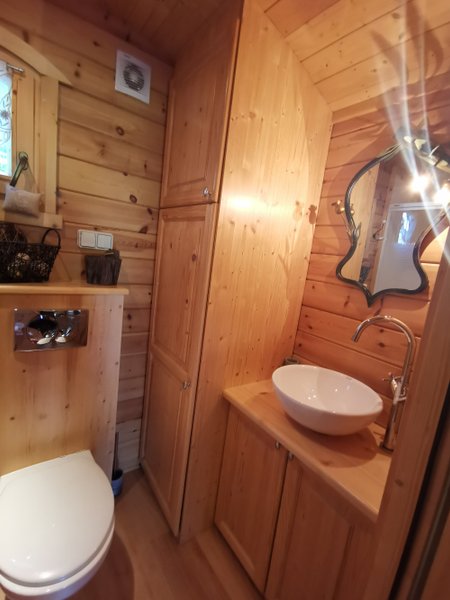 Hébergement AbracadaRoom : Roulotte du Soleil - Image 7