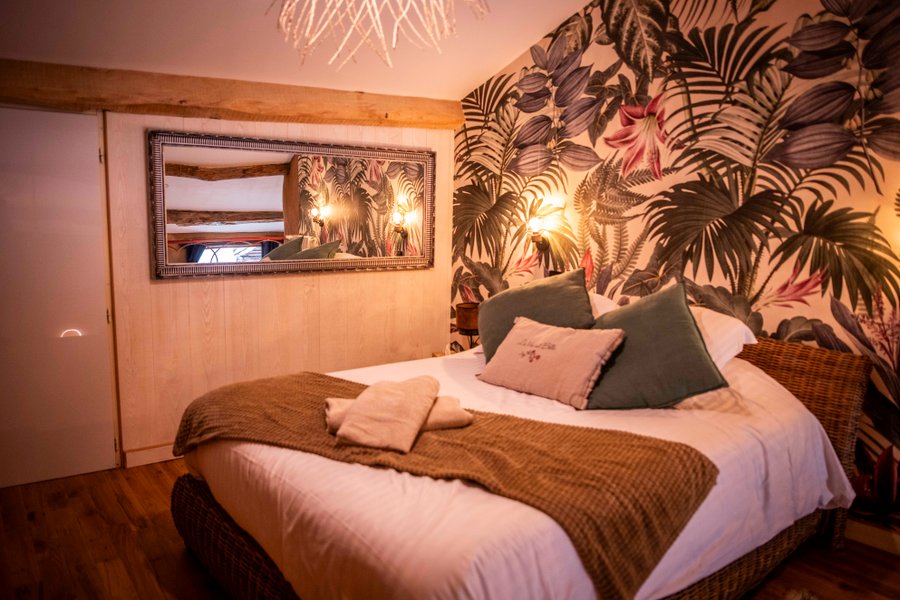 Hébergement AbracadaRoom : Chambre La Cybèle & SPA - Image 2