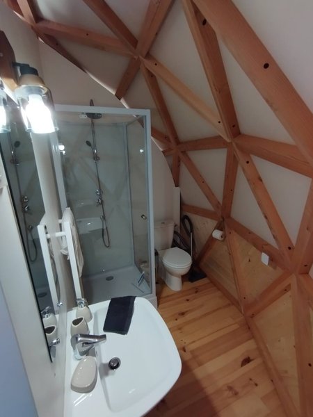 Le Dôme géodésique cocooning & Spa : Dôme en Bourgogne (Bourgogne-Franche-Comté)