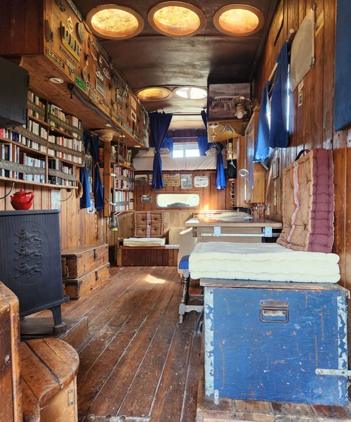 Hébergement AbracadaRoom : Le Truck-Lodge le ALBION - Image 2