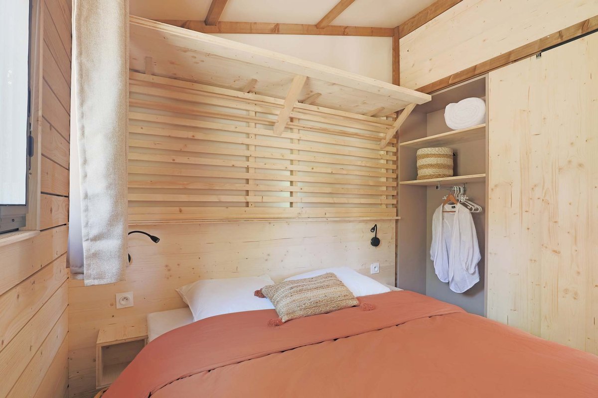 HY•Lødge Spa-2pers N°1 (Chalet nature avec spa privatif) à Anould (11)