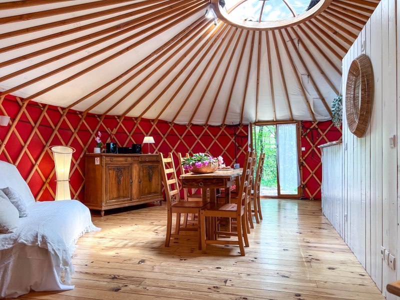 Hébergement AbracadaRoom : La Yourte Passionata - Image 4