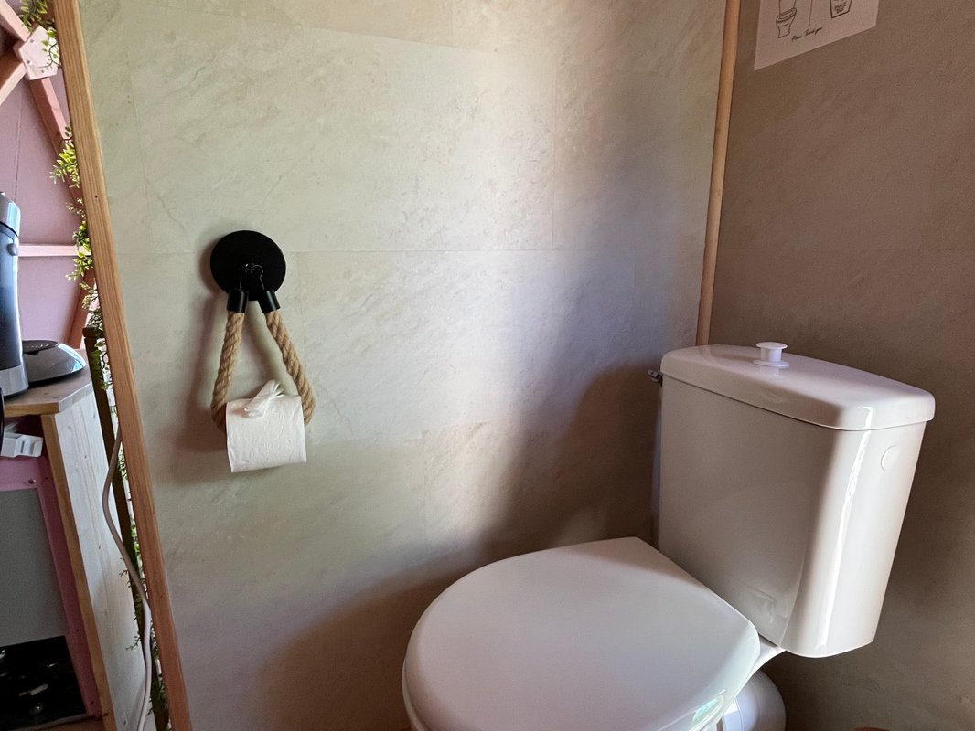Dôme Fiore avec jacuzzi à Nanteuil Les Meaux (8)