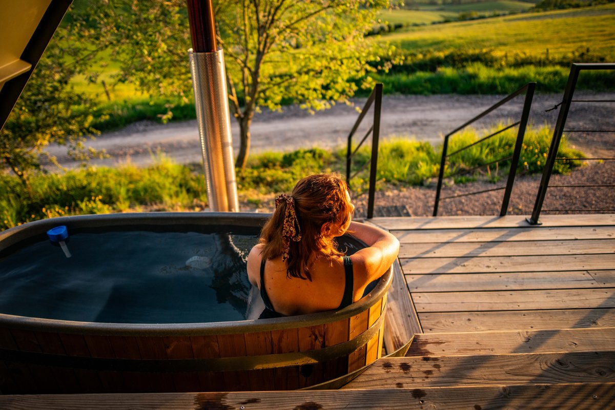 Etno : ecolodge de luxe en pleine nature avec vue et bain nordique à Massingy-Lès-Vitteaux (2)