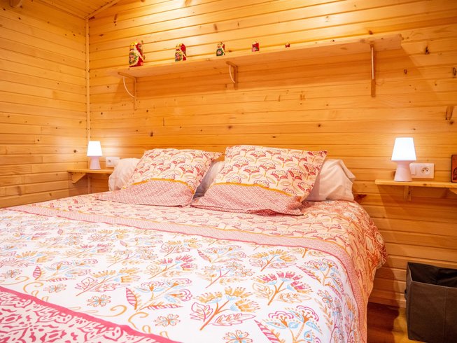 Hébergement AbracadaRoom : Roulotte Les Mésanges — Bohème Roumaine - Image 3