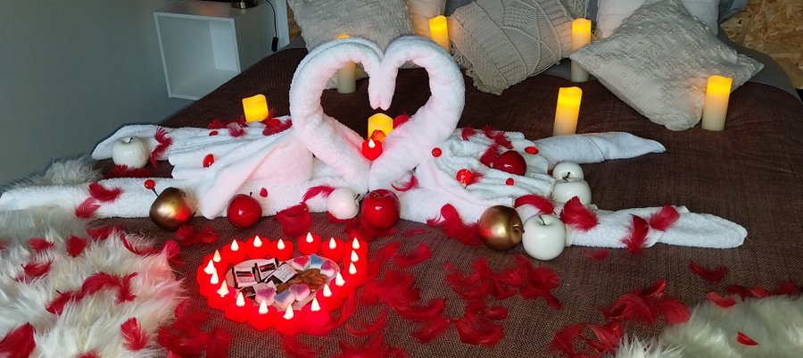 Domaine AbracadaRoom : Le Clos FMR - Fanny et Manon - Image 2