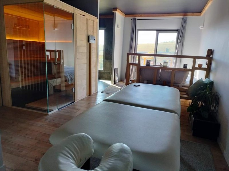 Hébergement AbracadaRoom : L’Abri du Château Spa et détente - Image 11