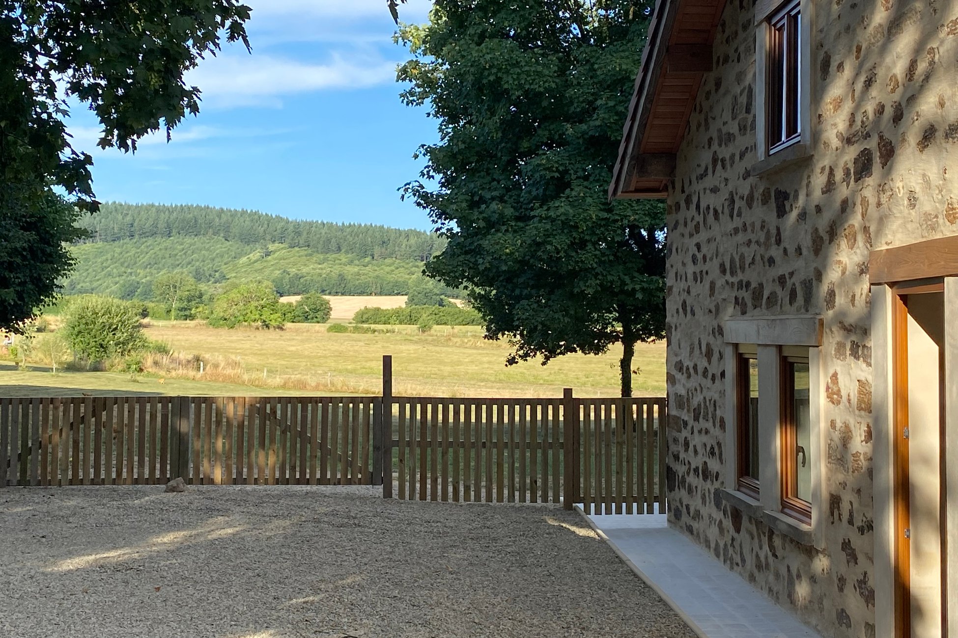 Hébergement UnicStay : Gîte de la chevêche à Champnétery