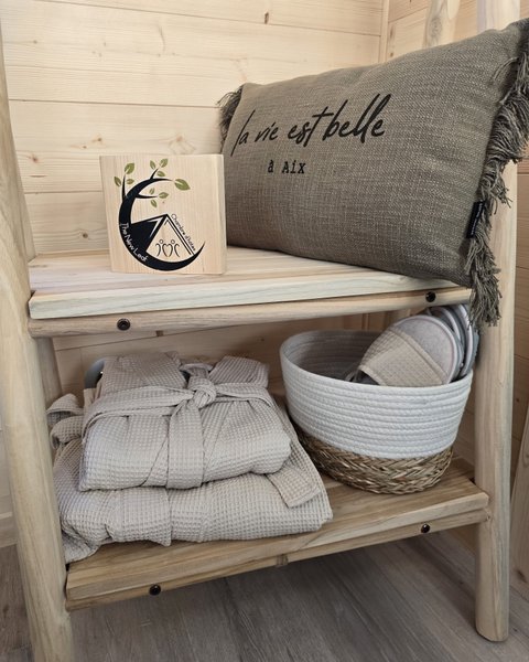 Hébergement AbracadaRoom : La Cabane Aixoise Piscine & Spa - Image 27