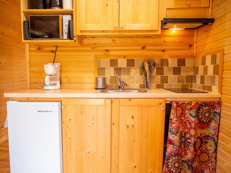 Hébergement AbracadaRoom : Roulotte Les Mésanges — Bohème Roumaine - Image 6