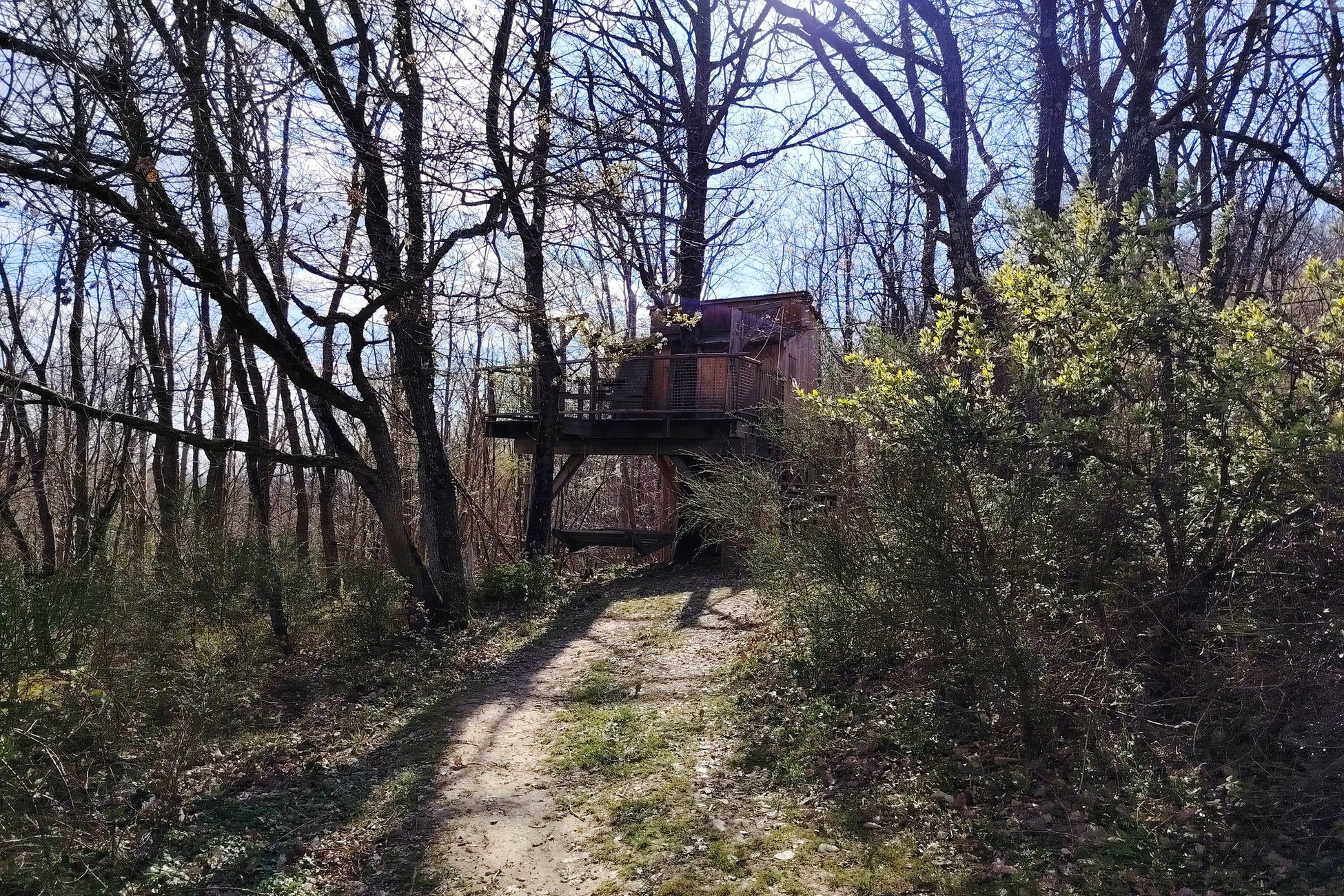 Hébergement UnicStay : Cabane Coquille - Dormir sous les étoiles à Saint-Donat-Sur-L'herbasse