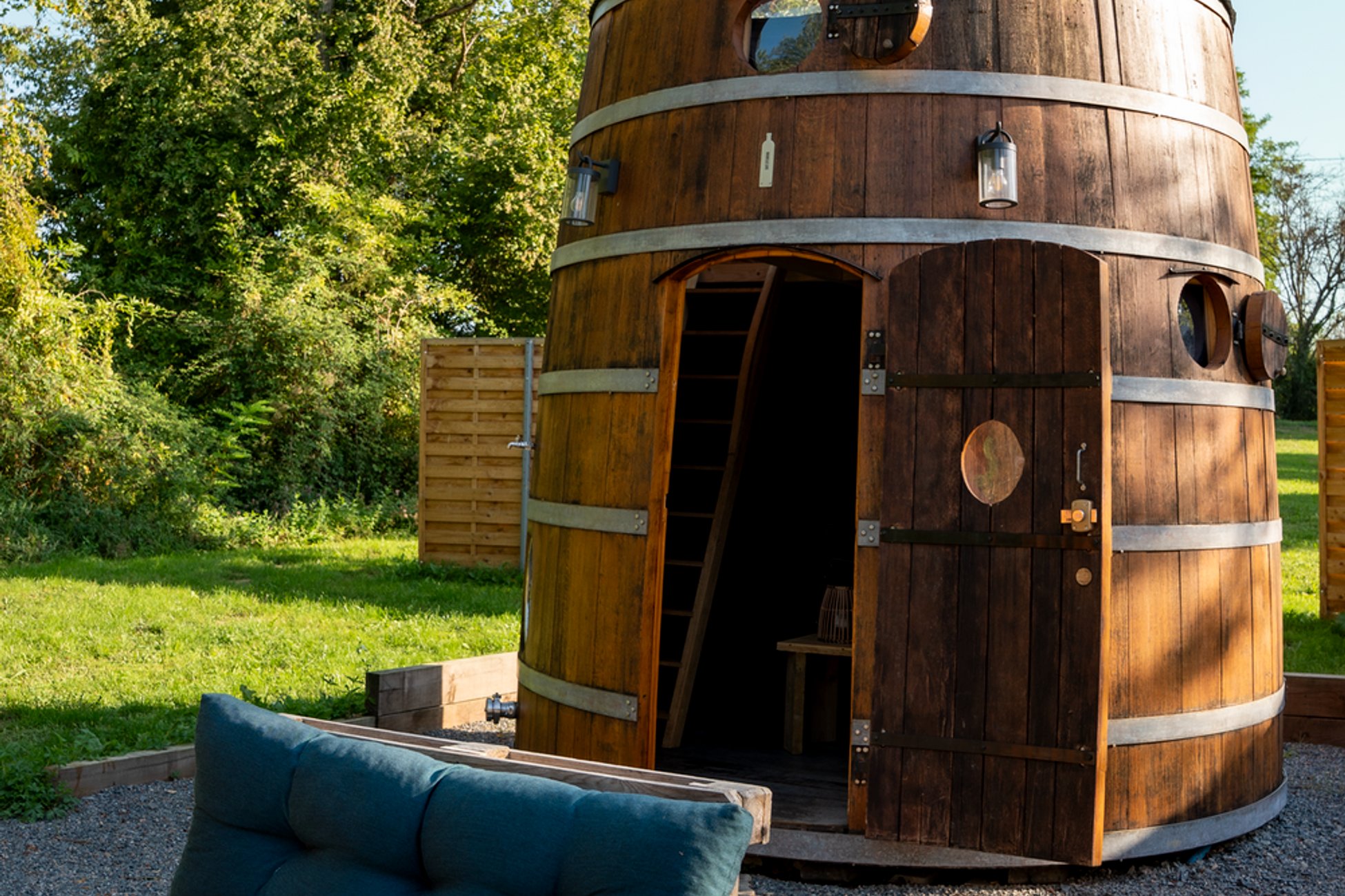 Hébergement UnicStay : Foudre Viticole d’Arpaillan à Naujan Et Postiac