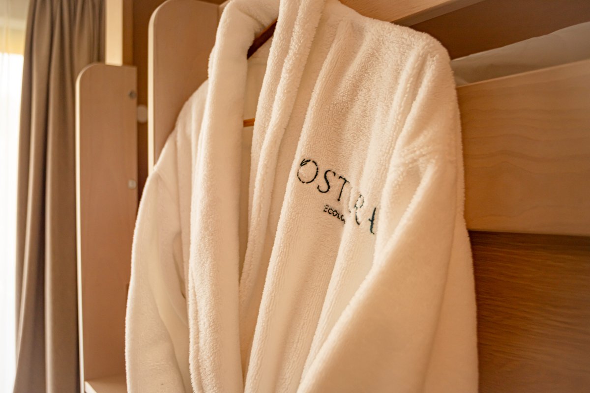 Hestia : Ecolodge de luxe avec bain nordique pour 2-10 personnes à Saint-Mards-En-Othe (30)