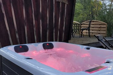 La Cabane Le Vieux Grimoire & Spa privatif à St Andre Et Appelles (2)