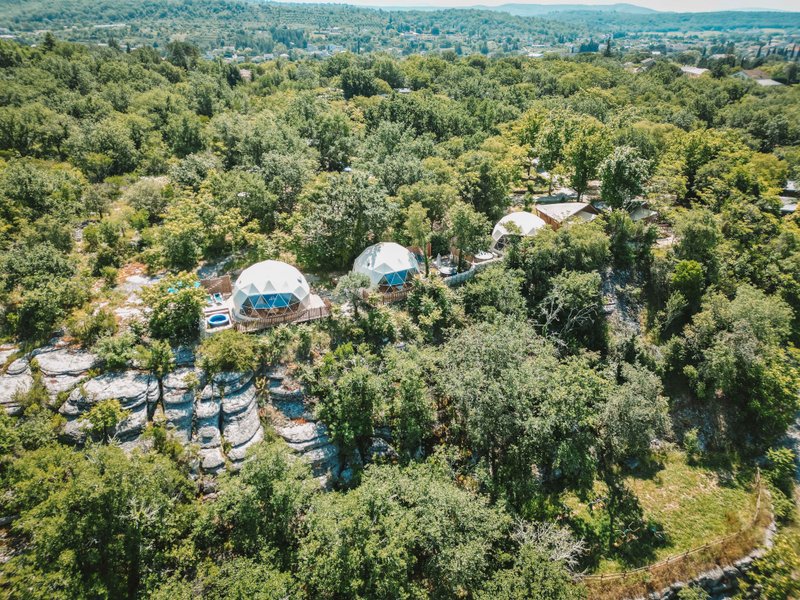 Hébergement AbracadaRoom : Bulle Insolite et SPA Premium Bonheur - Image 5