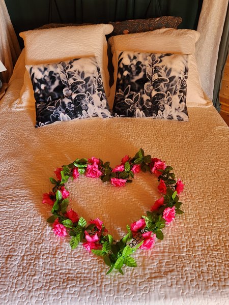 Hébergement AbracadaRoom : La Chaumière magique des Elfes et son escape game - Image 6