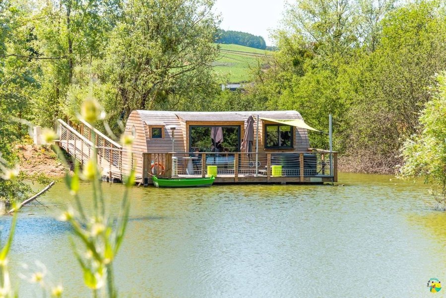 Hébergement AbracadaRoom : Lodge flottant Grenouilles & Spa - Image 1