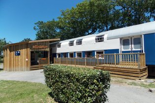 Camping Insolite Le Haut Village