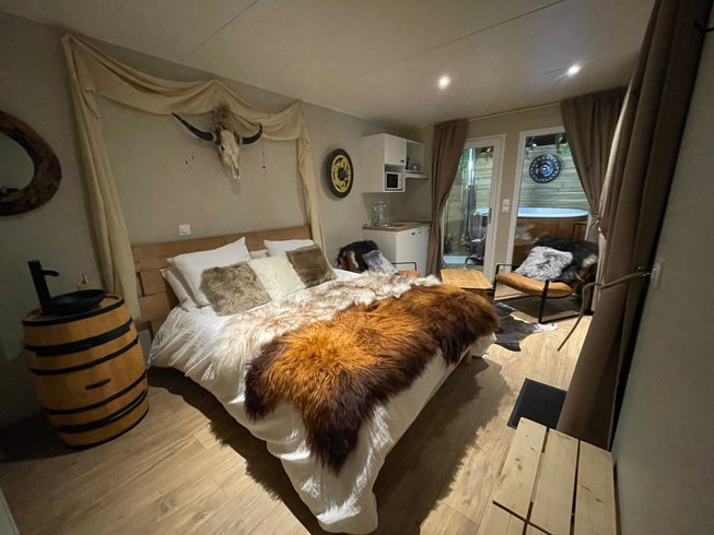 Hébergement AbracadaRoom : Lodge Valhalla - bain nordique-kota grill (repas inclus)-sauna au feu de bois - Image 5