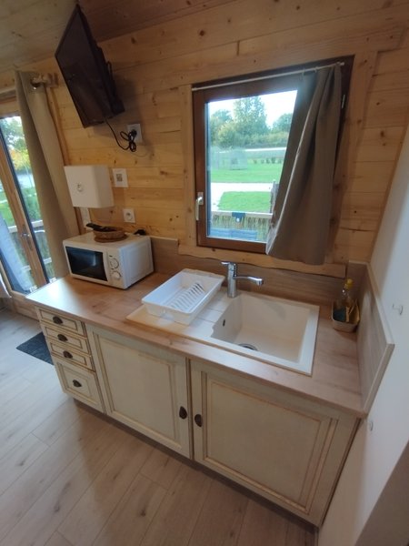 Hébergement AbracadaRoom : La roulotte de L'Orée des 4 chemins & Spa - Image 8